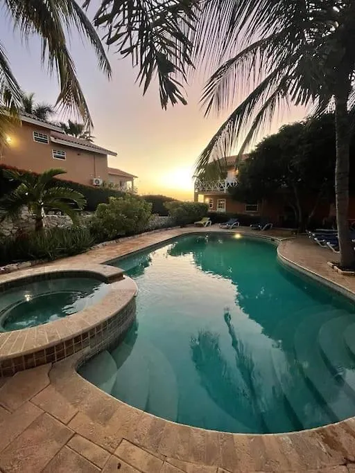 Zellacozy Apartment Willemstad