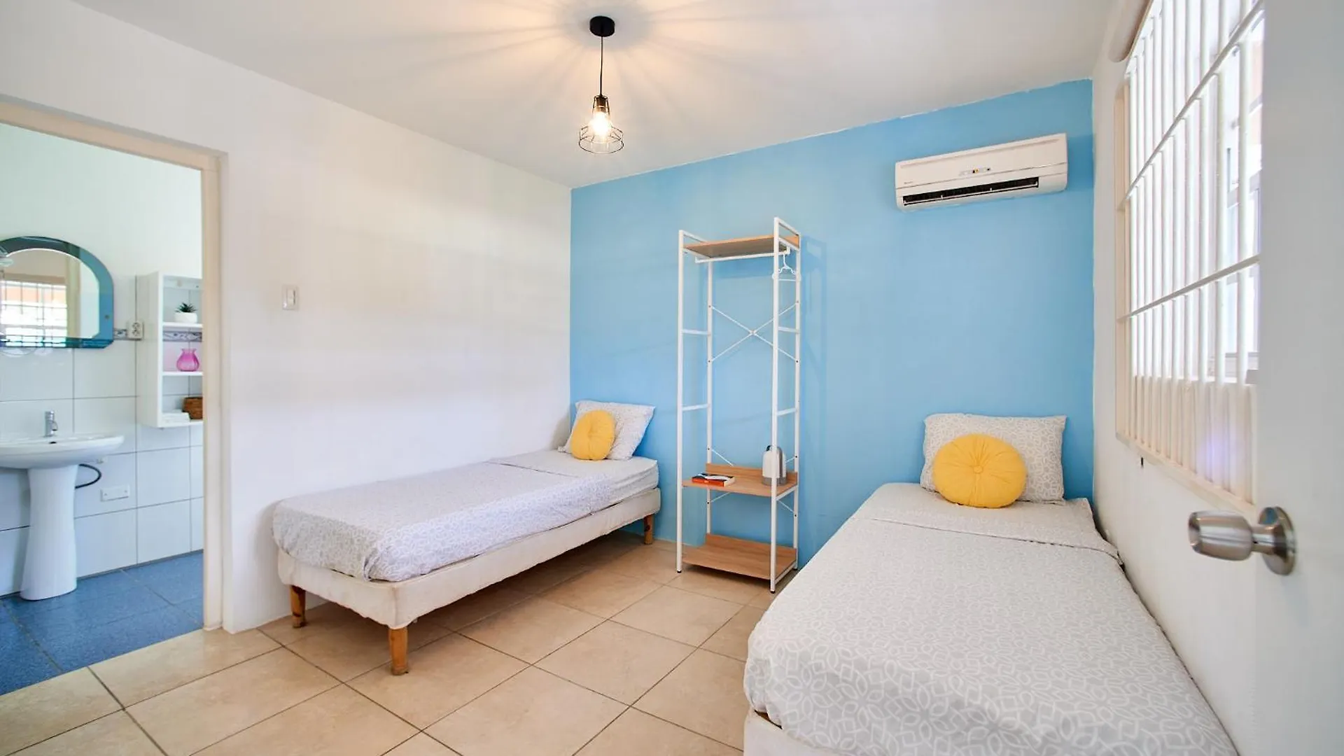 Zellacozy Apartment Willemstad 0*,  Curaçao